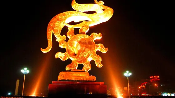 荊州城標金鳳騰飛