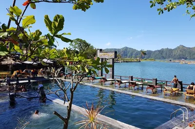 巴图尔天然温泉