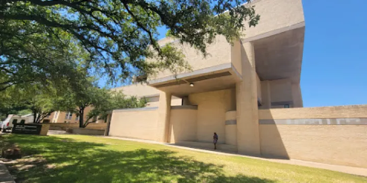 Oscar E. Monnig Meteorite Gallery