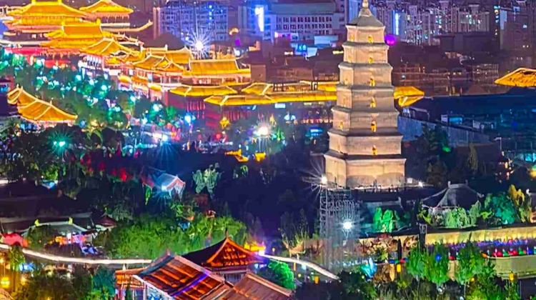 5-Day Xi'an City Wall + Emperor Qinshihuang's Mausoleum Site Museum + Huaqing Palace + Xi'an Museum