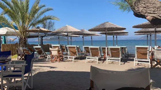 Marathonas beach