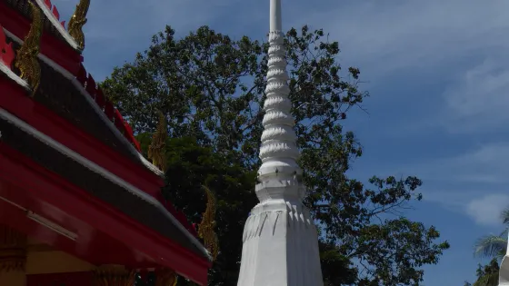 Wat Sao Thong Thong