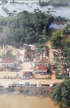 Damnak Pring Pagoda-Kaoh Soutin