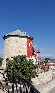 Alaçatı Değirmenleri-伊兹密尔