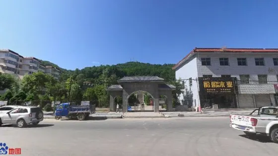 革命烈士陵園（陵園路）