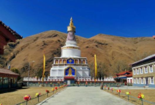 木雅白塔景点图片