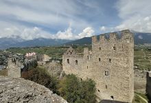 Chateau de Tourbillon景点图片