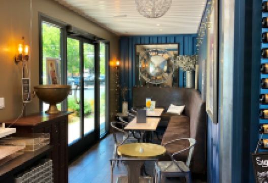 Breathless Wines景点图片