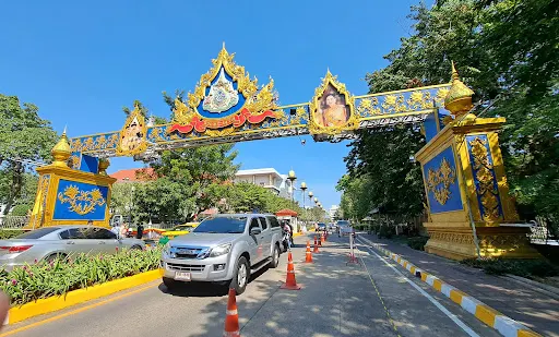 暖武里府城隍廟