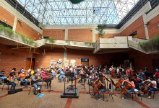 Museo "Carmelo Fernández"景点图片