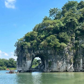 广西柳州+桂林+来宾大瑶山盘王界景区6日5晚跟团游