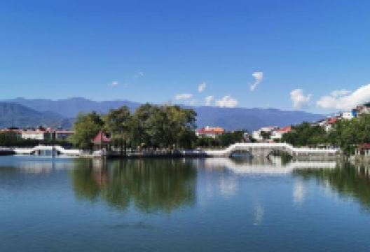 盈湖公园景点图片