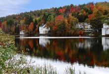 Sunset Lake Floating Bridge景点图片