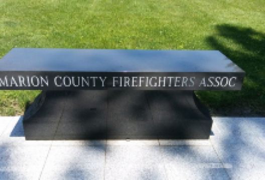 Marion Cemetery景点图片