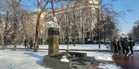 Kubanychbek Malikov Monument