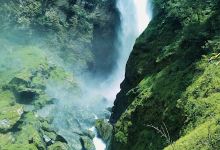Manbu Waterfall景点图片