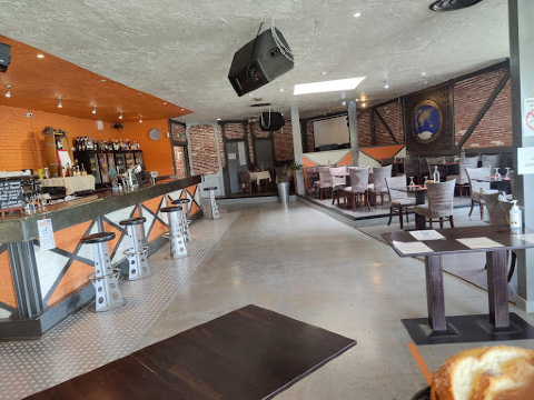 Taly's Club - Yffiniac