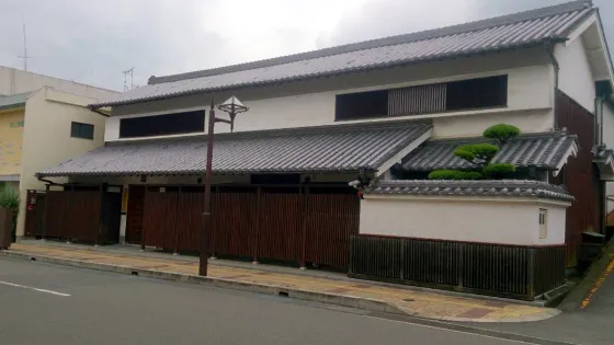 桃谷政次郎記念館