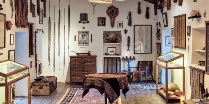 ALQA - Gallery of Andean Expressions