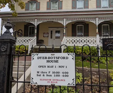 Dyer-Botsford Doll Museum