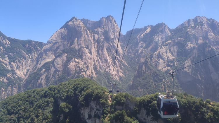 2-Day Classic Xi'an Tour Terracotta Warriors and Mt. Huashan + Song of Everlasting Sorrow