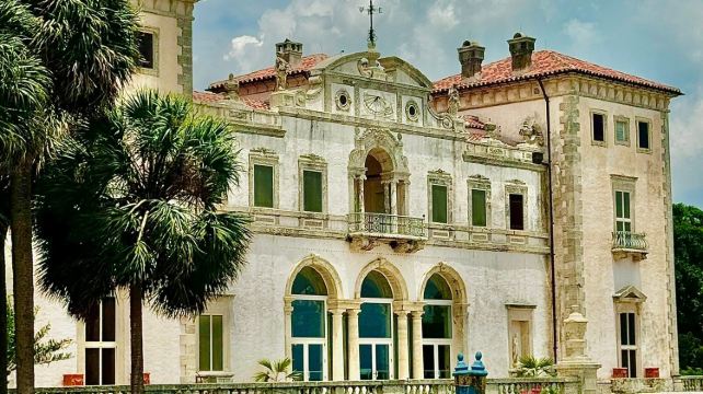 2-Day Miami Tour·Miami Beach, Vizcaya Museum and Gardens | Small Group | Free Airprot Transfer