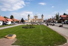 Czarniecki Square (Plac Czarnieckiego)购物图片