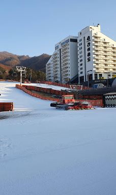 熊城度假村滑雪场-抱川市