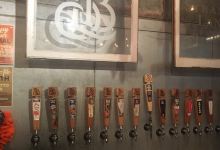 Strange Land Brewery景点图片