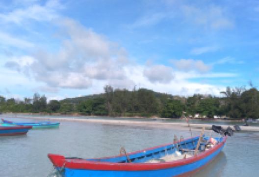 Rebo Beach景点图片