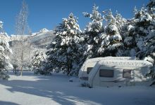 Camping Caravaneige Au Blanc Manteau景点图片