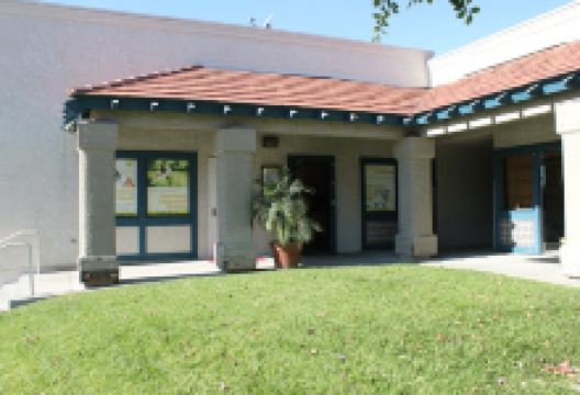 Walnut Natural Health Center景点图片