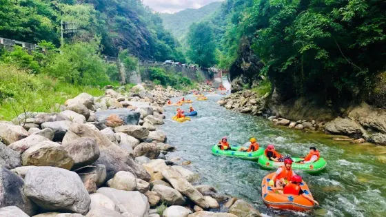 秦嶺峽谷樂園