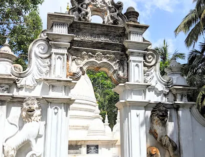 Kathaluwa Old Temple