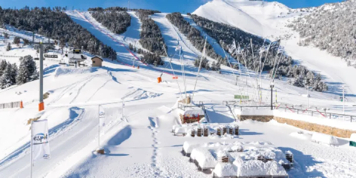 波特艾內滑雪度假村