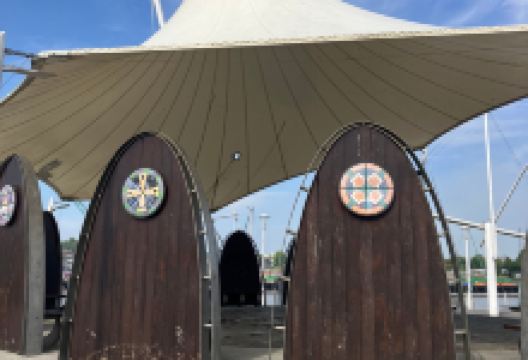 William Vincent Wallace Plaza景点图片