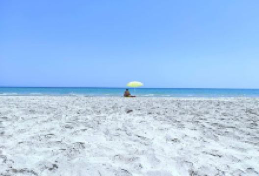 Chaffar beach景点图片