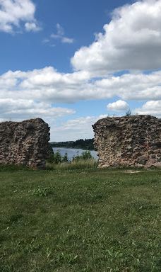 Ludzas Viduslaiku Pilsdrupas-卢扎