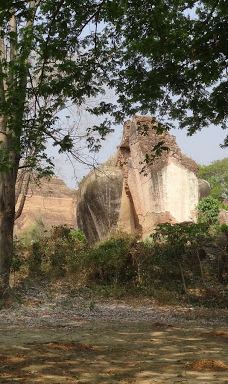 Lions Of Stone-敏贡