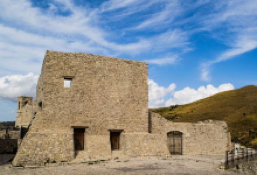 Castello Borbonico景点图片