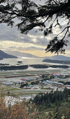 Glacier Gardens Rainforest Adventure-朱诺