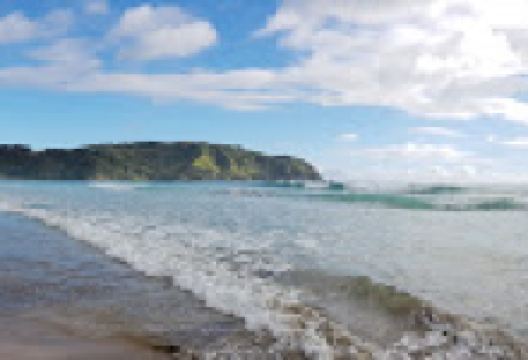 Taupo Bay (West Bay)景点图片
