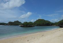 Clungup Beach景点图片