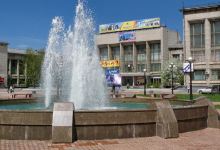 Yunosti Square景点图片