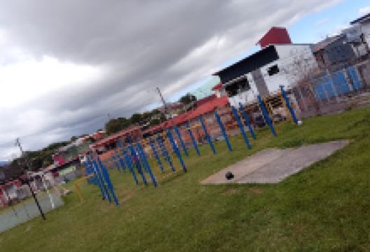 Zona deportiva Cucubres景点图片