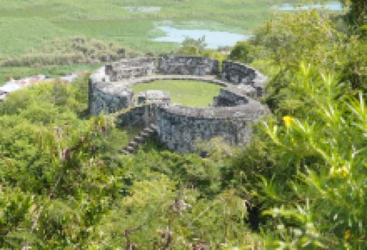 Benteng Otanaha景点图片