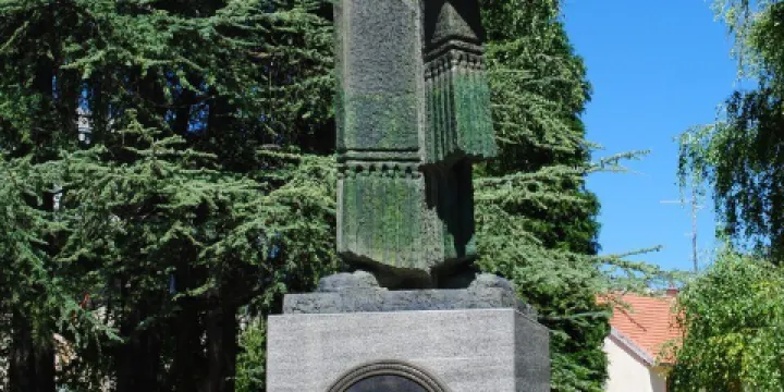 Monument to Ivan Crnojevic