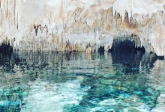 Hidden Worlds Hilario's Well景点图片