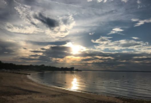 Prybil Beach景点图片