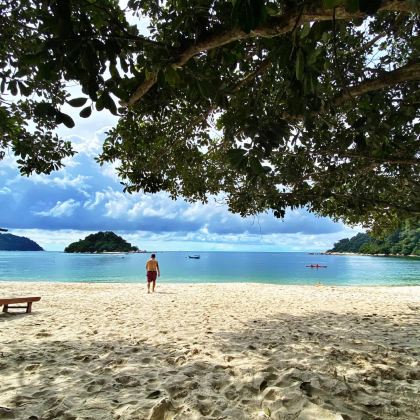 马来西亚吉隆坡+怡保+邦咯岛5日4晚拼小团